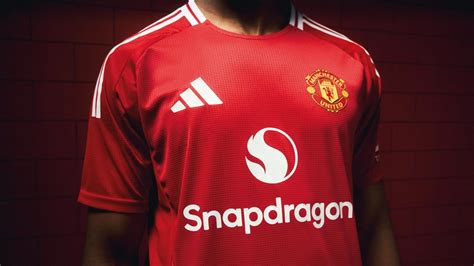 Manchester United Kit 24 25