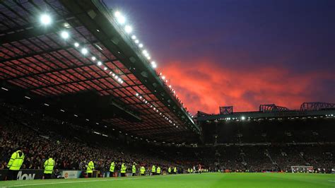 Manchester United: Old Trafford's Rich History Unveiled