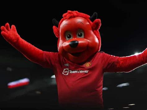 Manchester United S Fred The Red Revealed As Premier League Highest Earning Mascot Man United