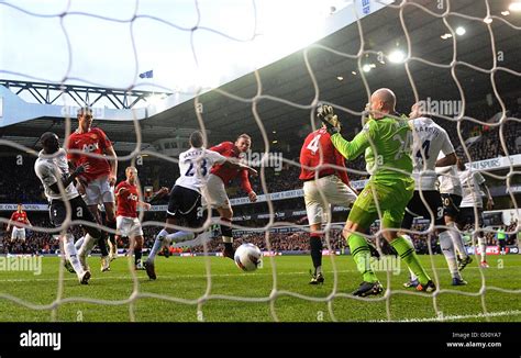 Manchester United V Tottenham Hotspur