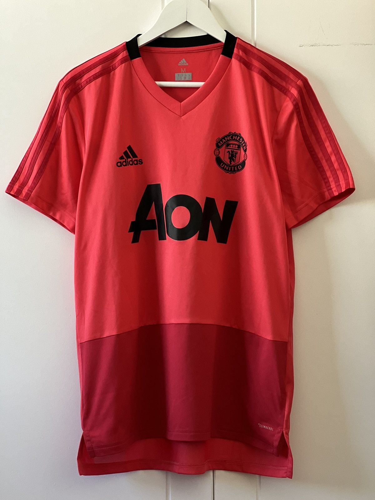 Pink Black Adidas Manchester United 18 19 Training Kits Released